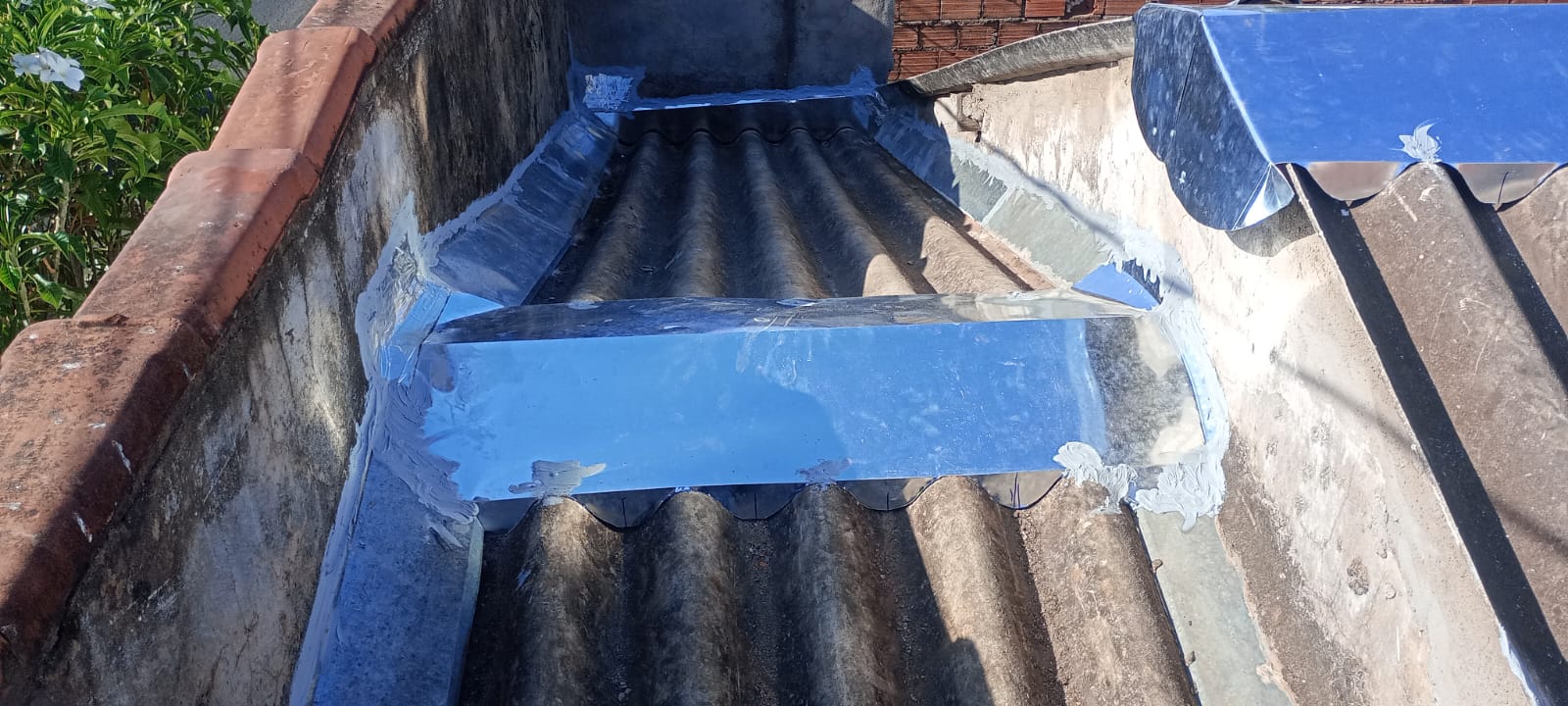 Reparo de telhado e calha